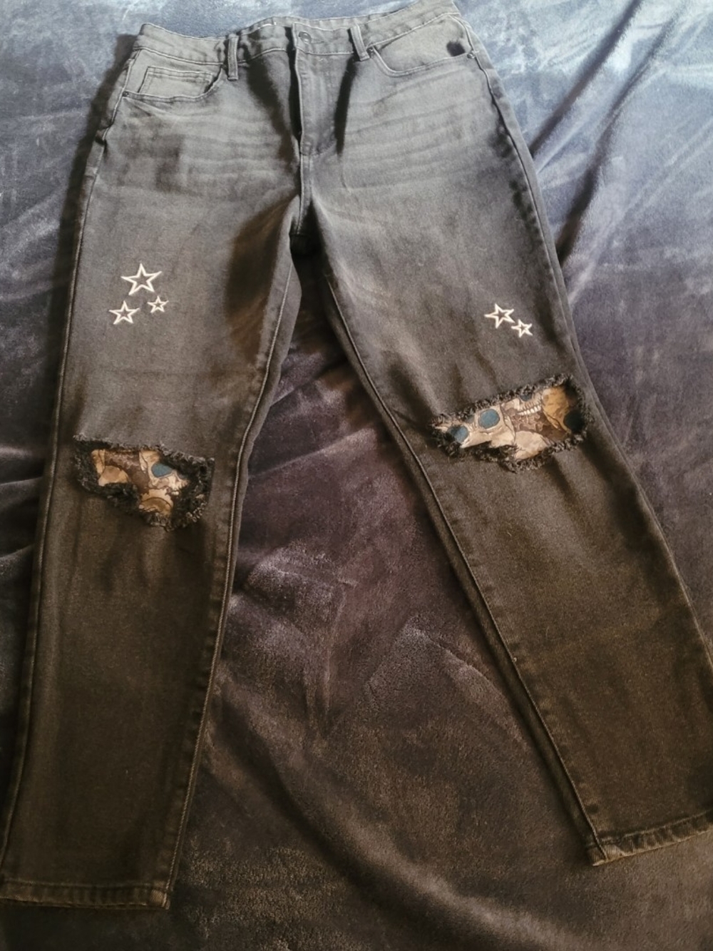 No Boundaries Rocker Jeans Star & Skull Accent Size 13